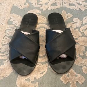 Everlane black leather crossover flat  sandals